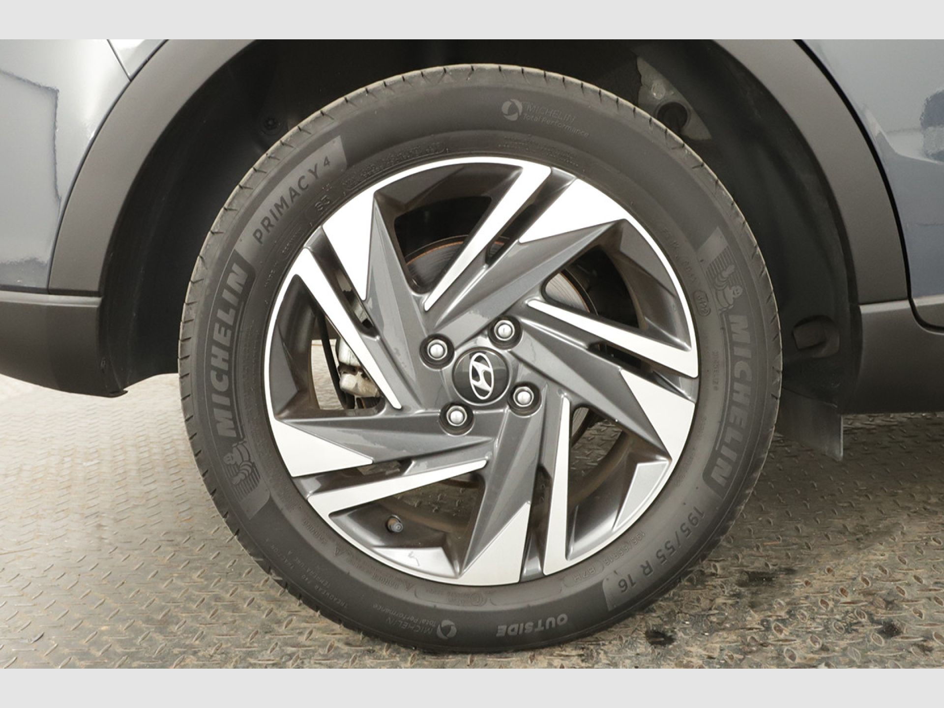 HYUNDAI BAYON 1.0 T-GDi DCT Premium MY21