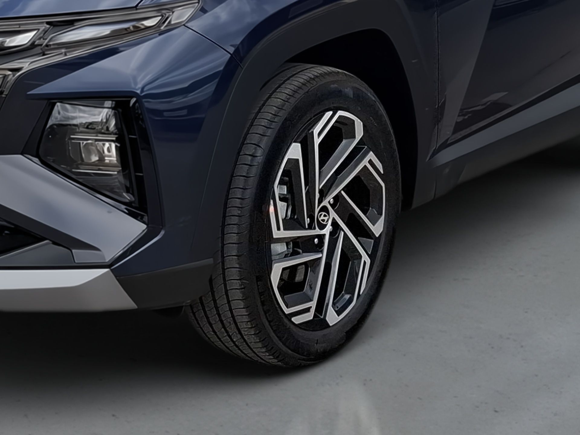 HYUNDAI TUCSON HEV 1.6 TGDI AT Vanguard + TT MY25