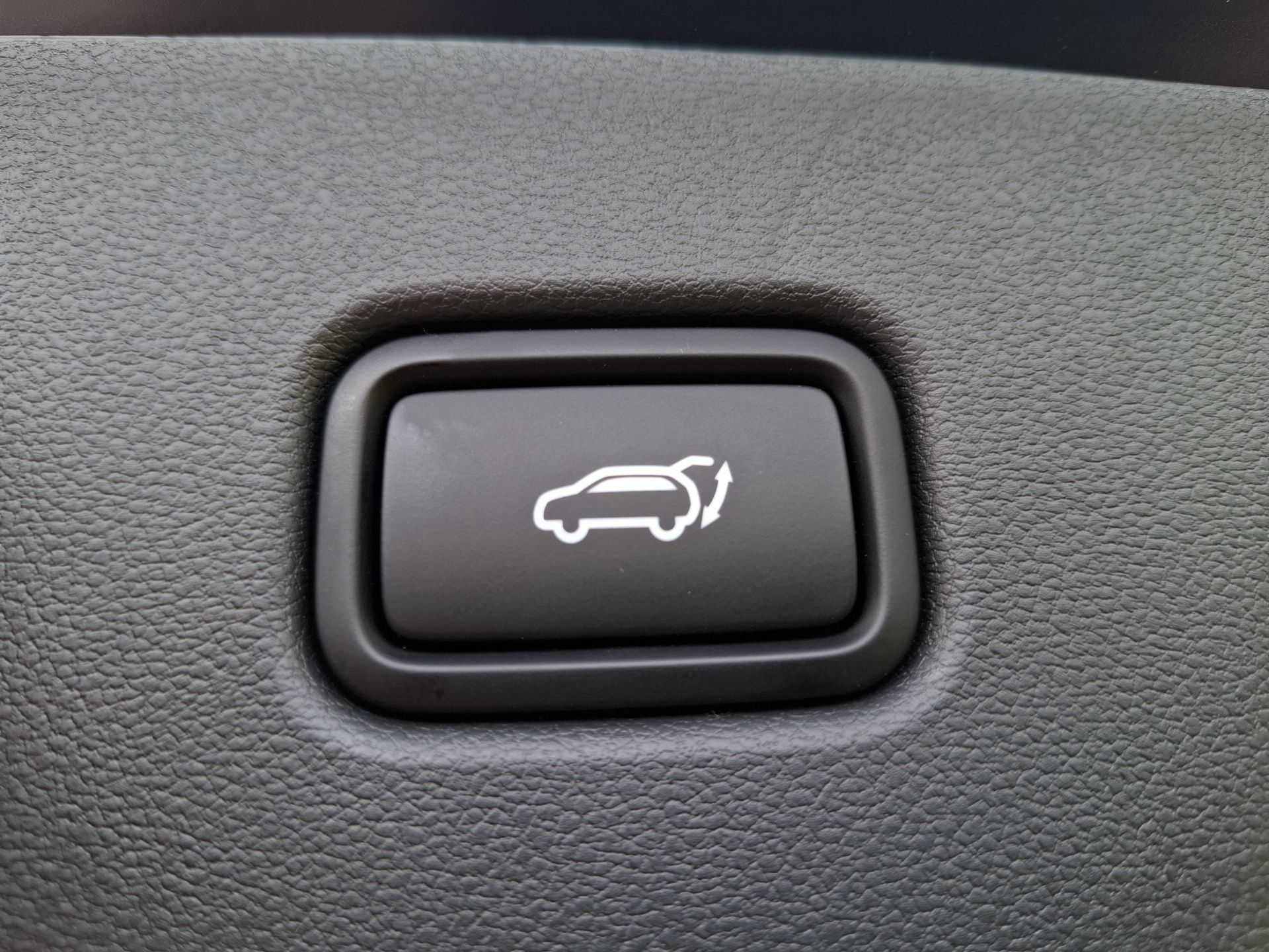 HYUNDAI TUCSON HEV 1.6 TGDI AT Vanguard + TT MY25