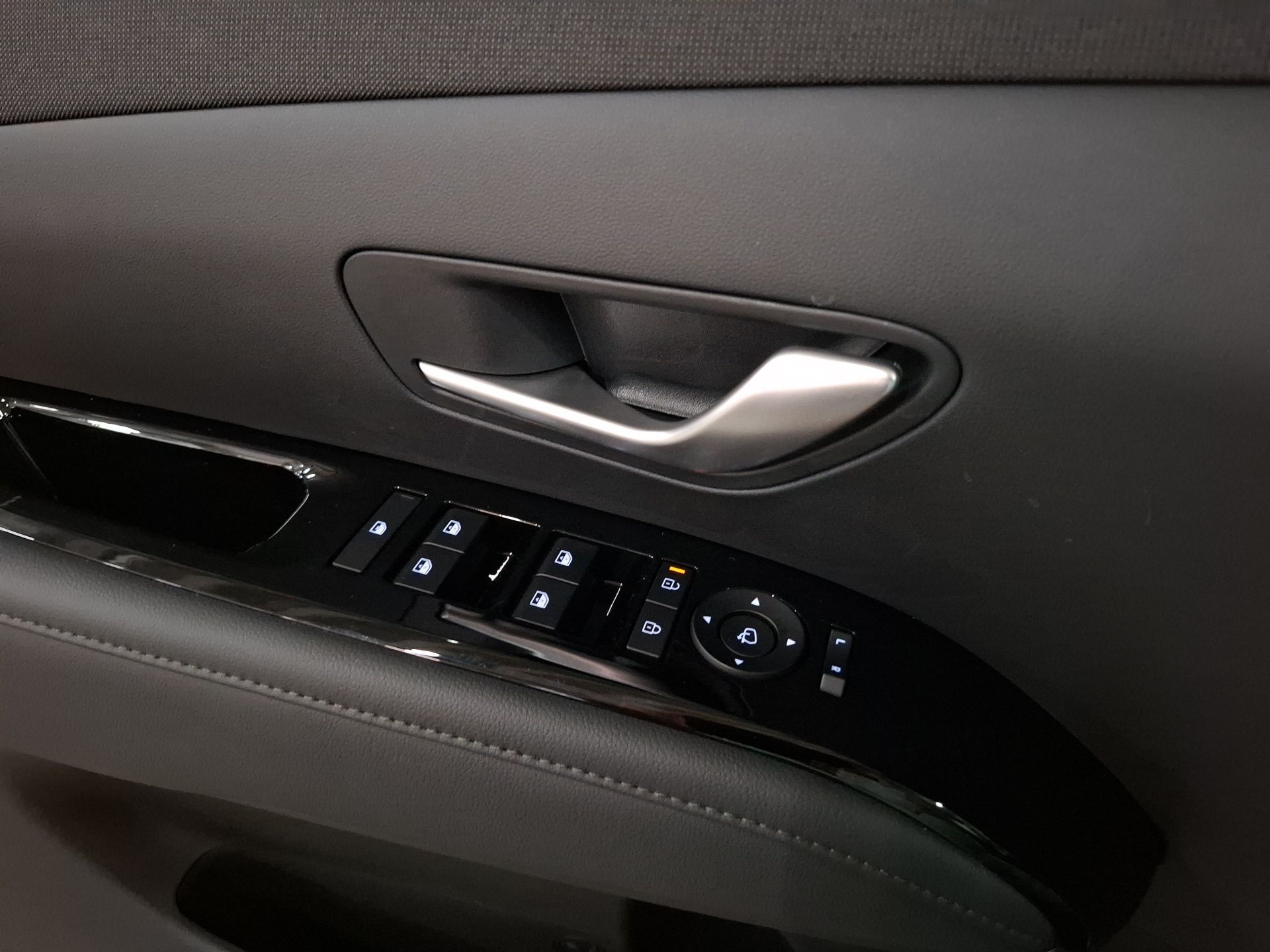 HYUNDAI TUCSON HEV 1.6 TGDI AT Premium MY26